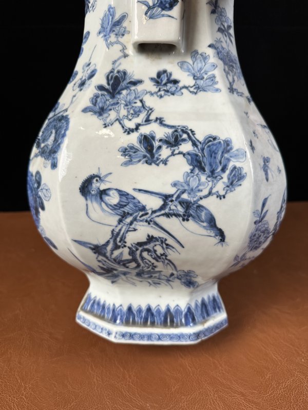 清中期 青花花鸟纹四方贯耳瓶 - 图5