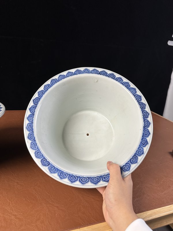 清康熙 青花夔纹花盆一对 - 图11