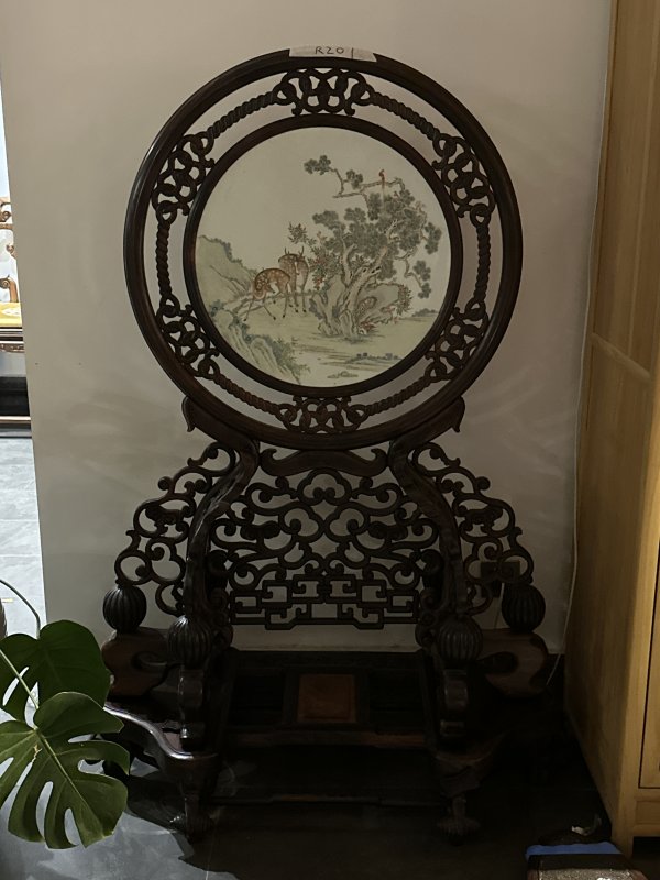 清  粉彩松鹿延年图瓷板插屏 - 图2