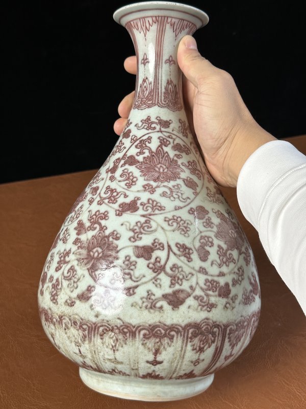 明 釉里红缠枝牡丹花卉纹玉壶春瓶 - 图5