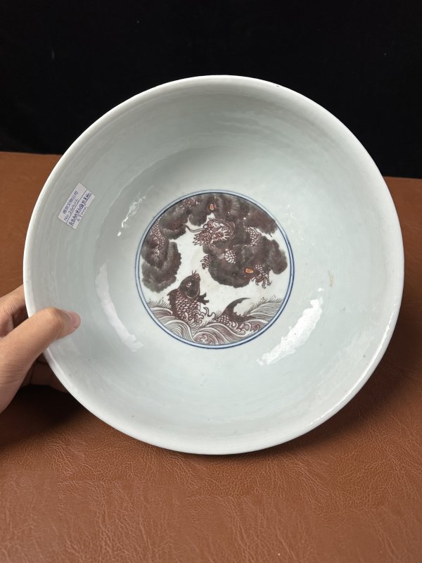 清 青花釉里红缠枝莲纹碗 - 图8