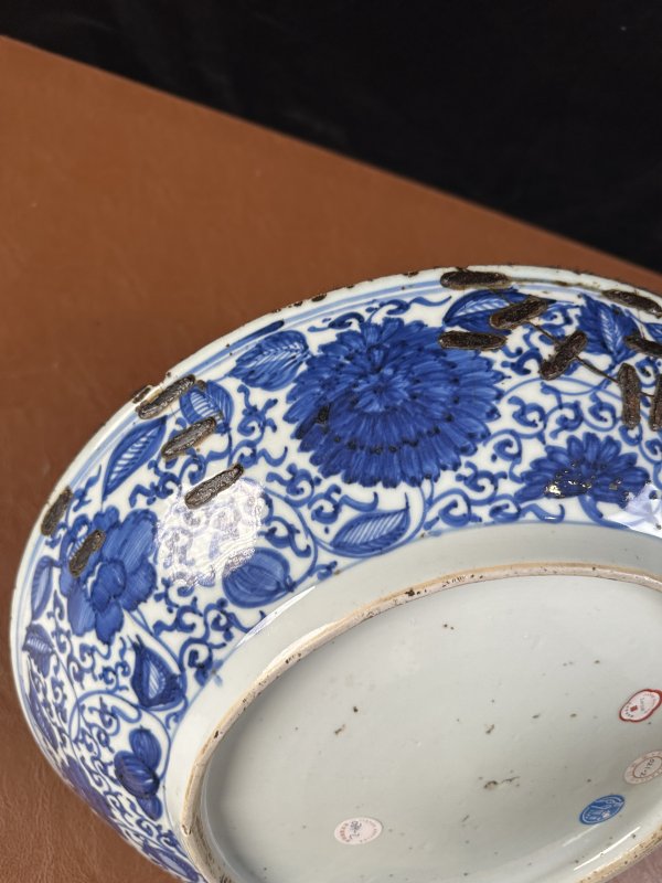 清康熙 仿宣德青花花卉大盘 - 图9