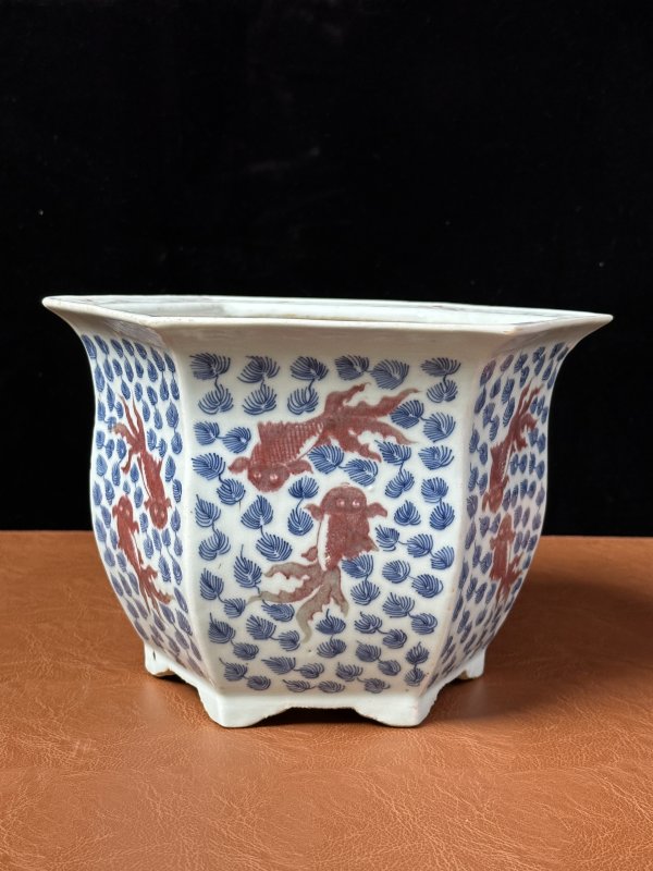 清 青花釉里红鱼藻纹花盆 - 图3