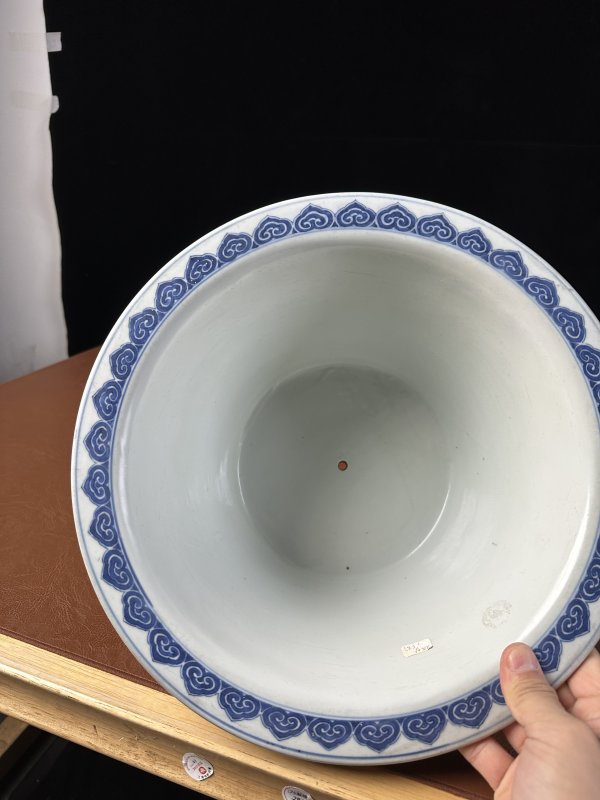 清康熙 青花夔纹花盆一对 - 图8