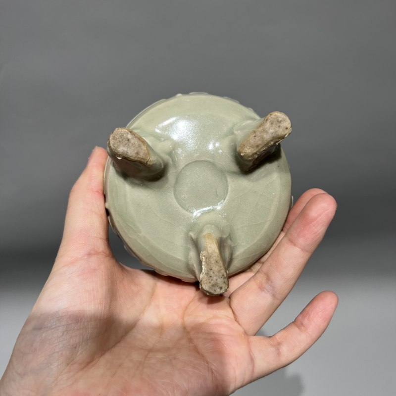 明代 青釉双耳鬲式炉 - 图12
