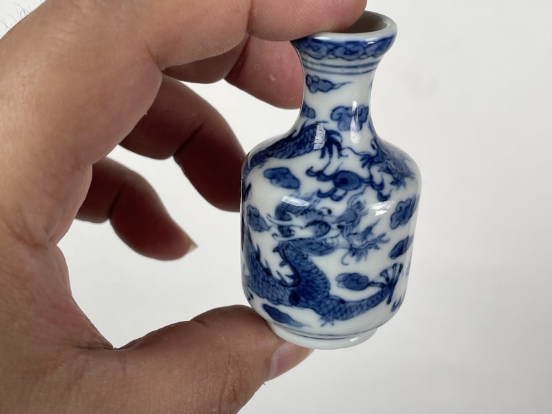 解放后 青花云龙纹瓶 - 图6