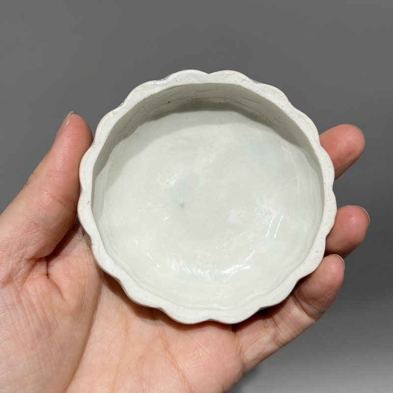明代 青白釉印花粉盒 - 图6