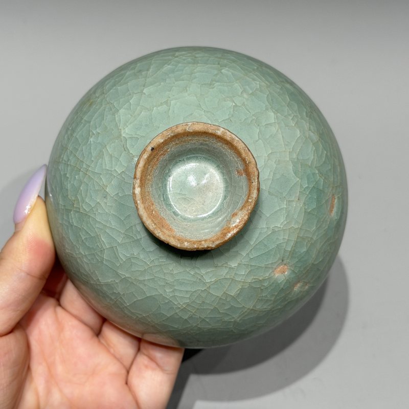 明代 龙泉窑粉青釉贴塑梅花纹泡泡盏 - 图9