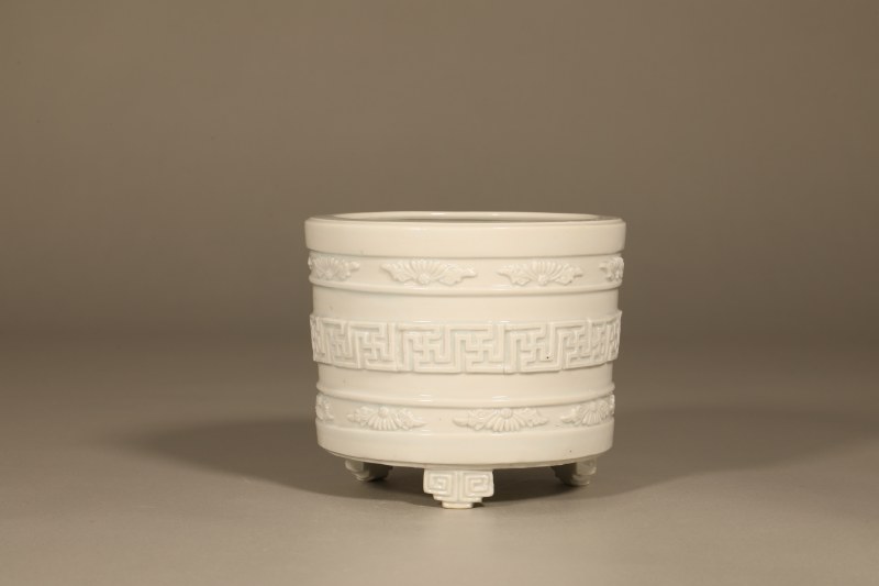 清 德化窑回纹香炉 - 图3