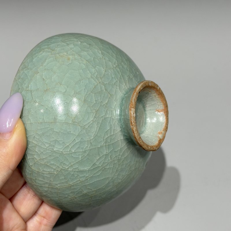 明代 龙泉窑粉青釉贴塑梅花纹泡泡盏 - 图10