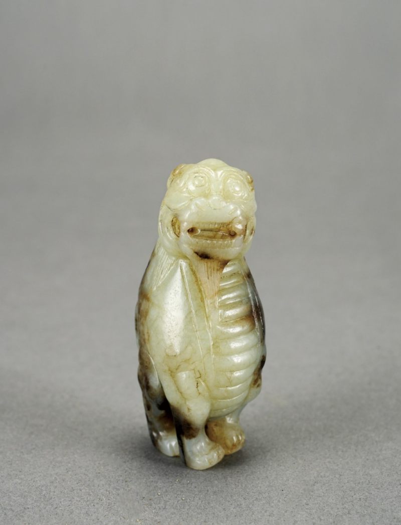    清 白玉瑞獸