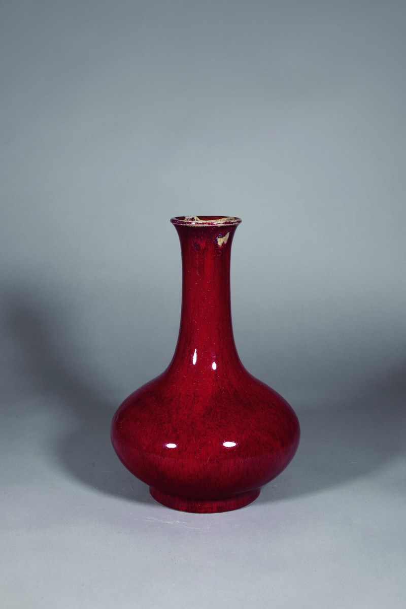 清雍正 钧红釉赏瓶