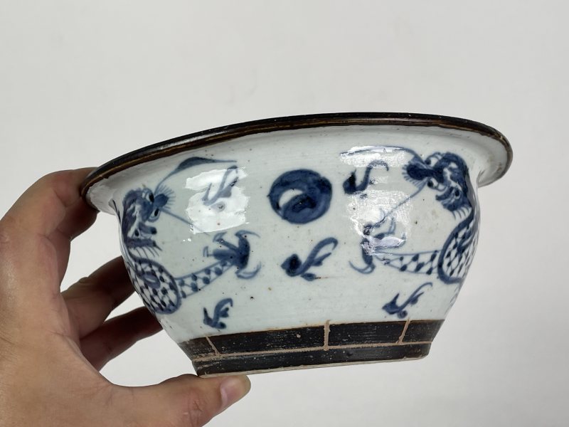 清 青花龙纹香炉 - 图6