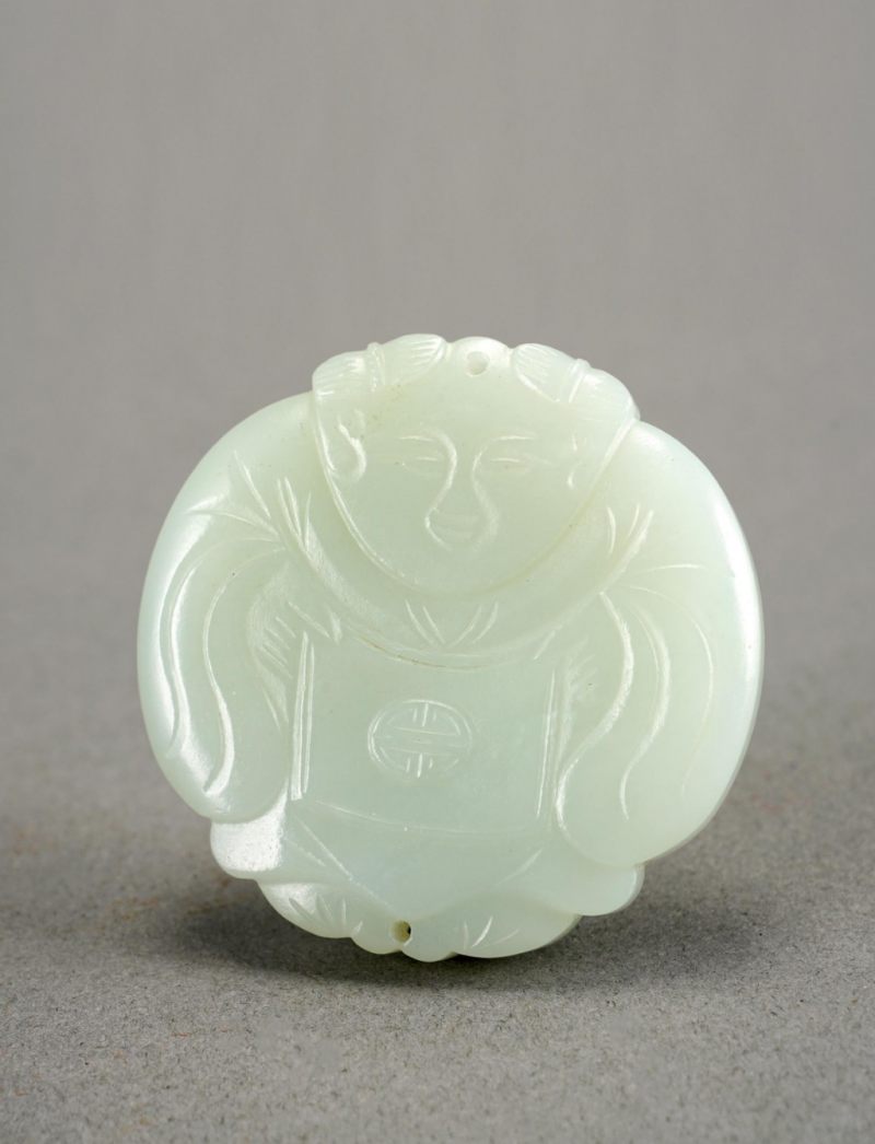    青白玉一團和氣珮