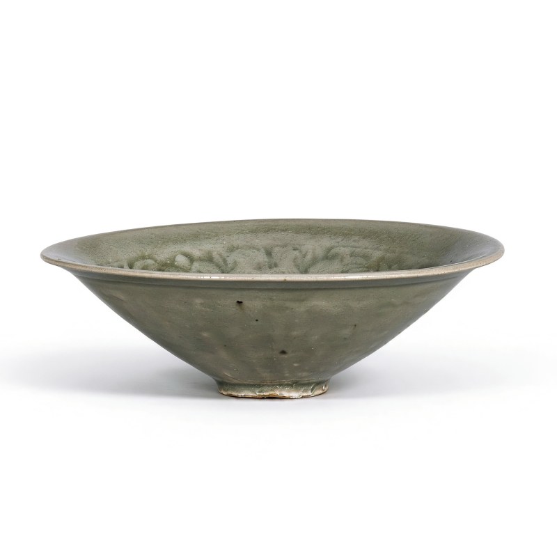明代 青釉宝相花纹斗笠盏 - 图2