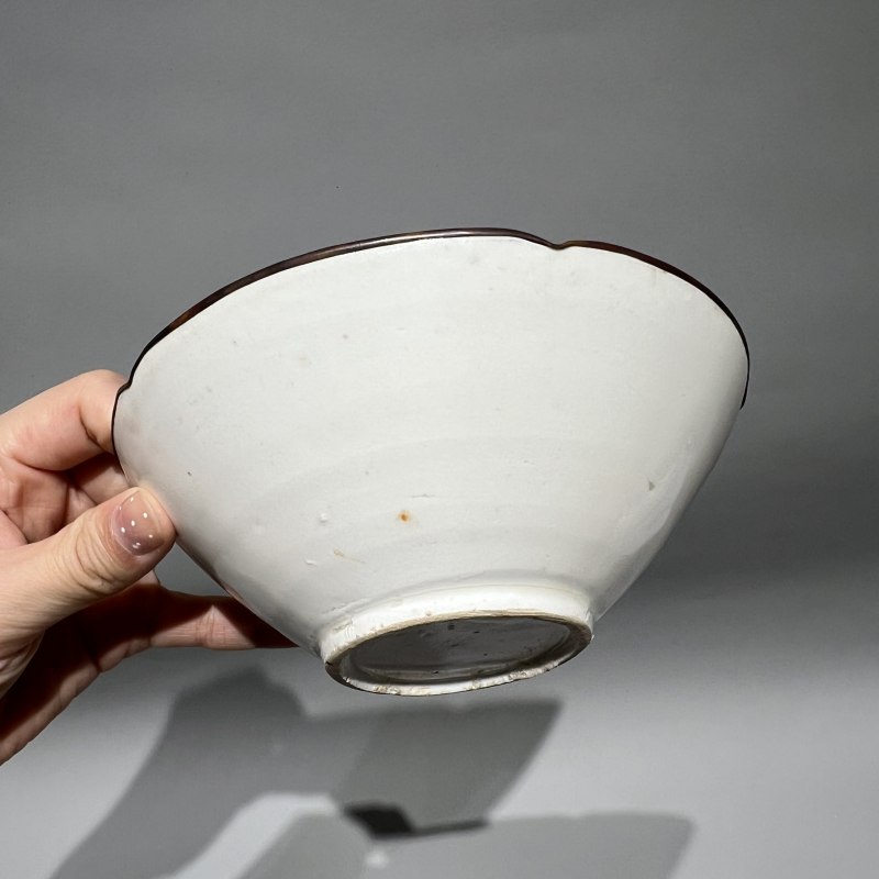 明代 白釉葵口斗笠盏 - 图2