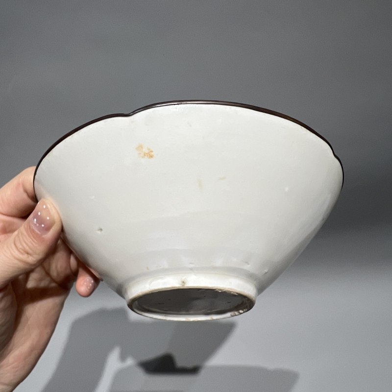 明代 白釉葵口斗笠盏 - 图3