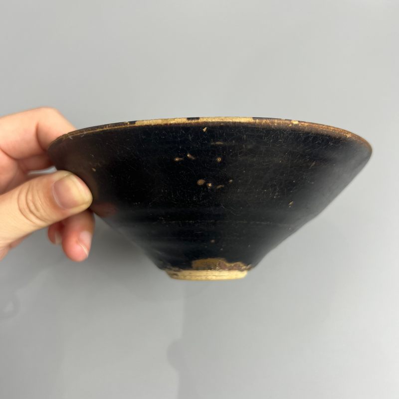 明代 吉州窑黑釉木叶斗笠盏 - 图5