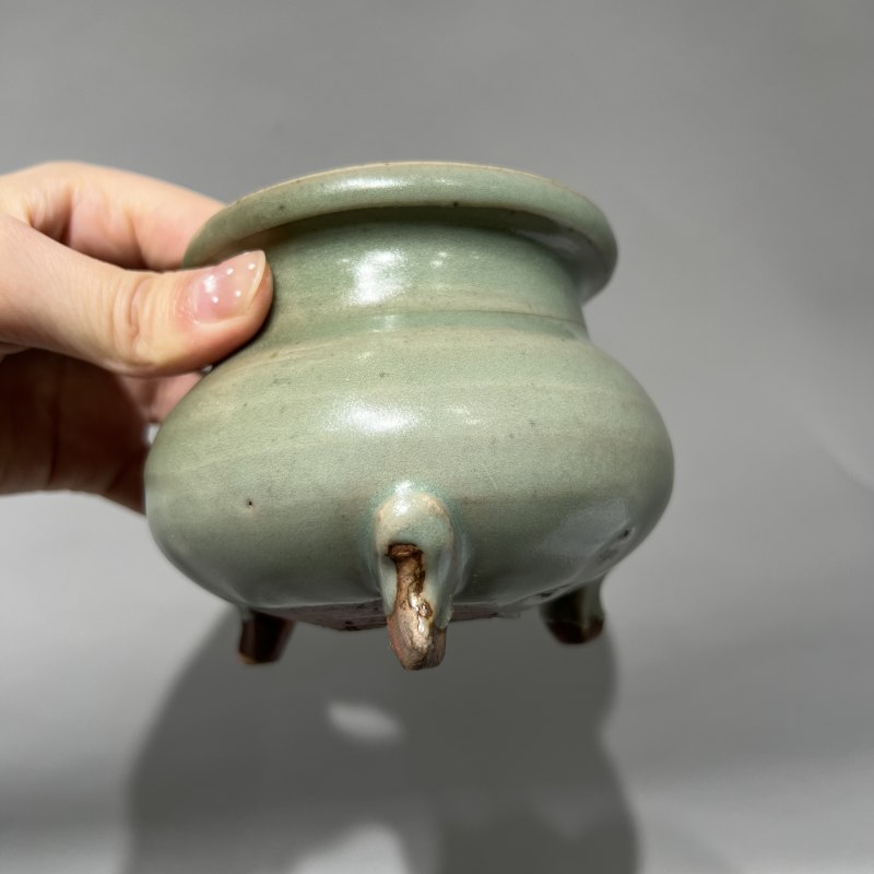 明代 钧窑青釉小琴炉 - 图2