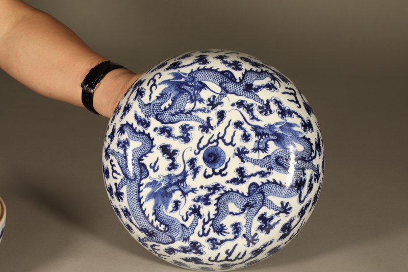 清光绪 青花龙纹捧盒 - 图5