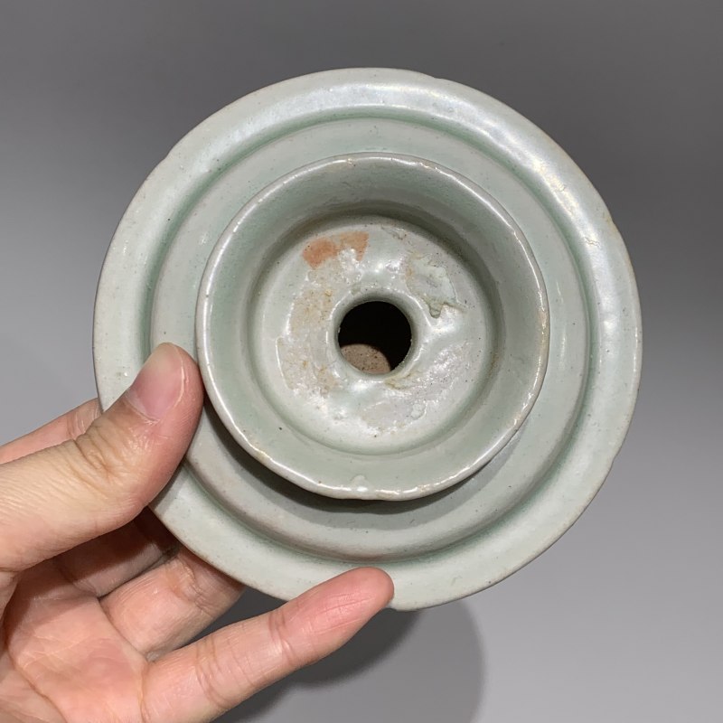 明代 青釉刻花温酒壶、盏、托一套 - 图18