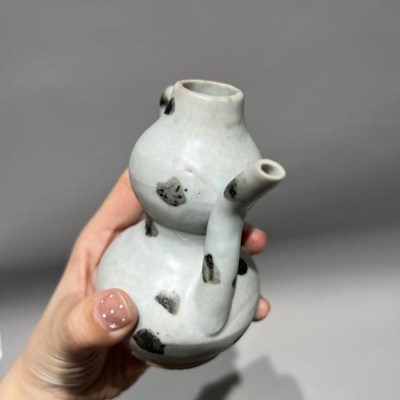 明代 青白釉点彩壶 - 图6
