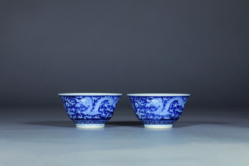 清光绪青花龙纹碗