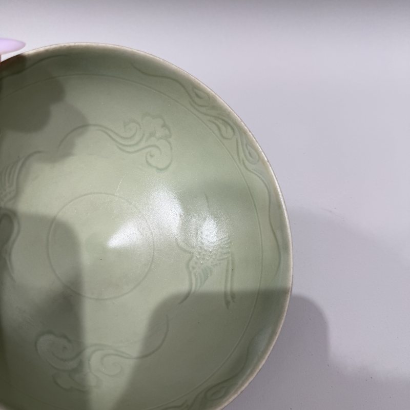明代 龙泉窑梅子青釉仙鹤纹碗 - 图6