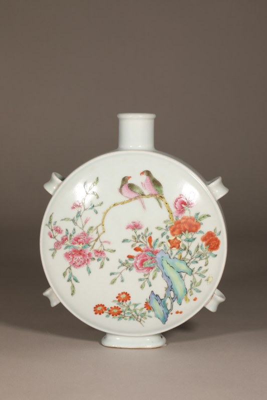 清乾隆 粉彩花鸟穿带瓶 - 图5
