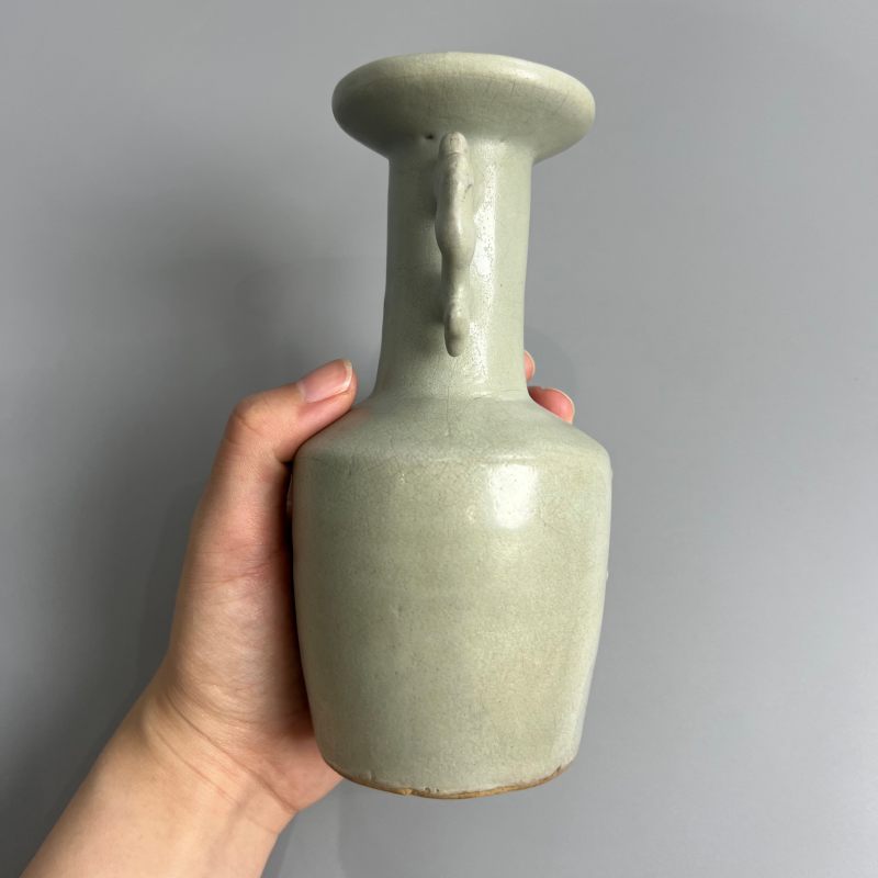 明代 龙泉窑青釉摩羯鱼耳瓶 - 图6