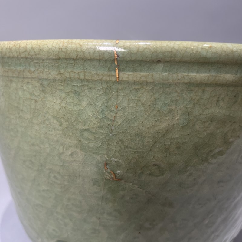 明中期 龙泉窑青釉锦地纹筒式炉 - 图4