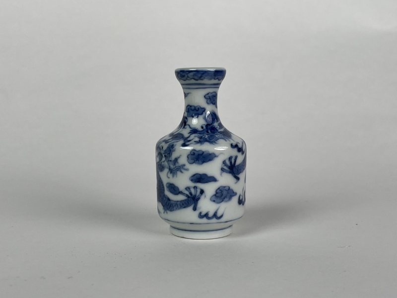解放后 青花云龙纹瓶 - 图4