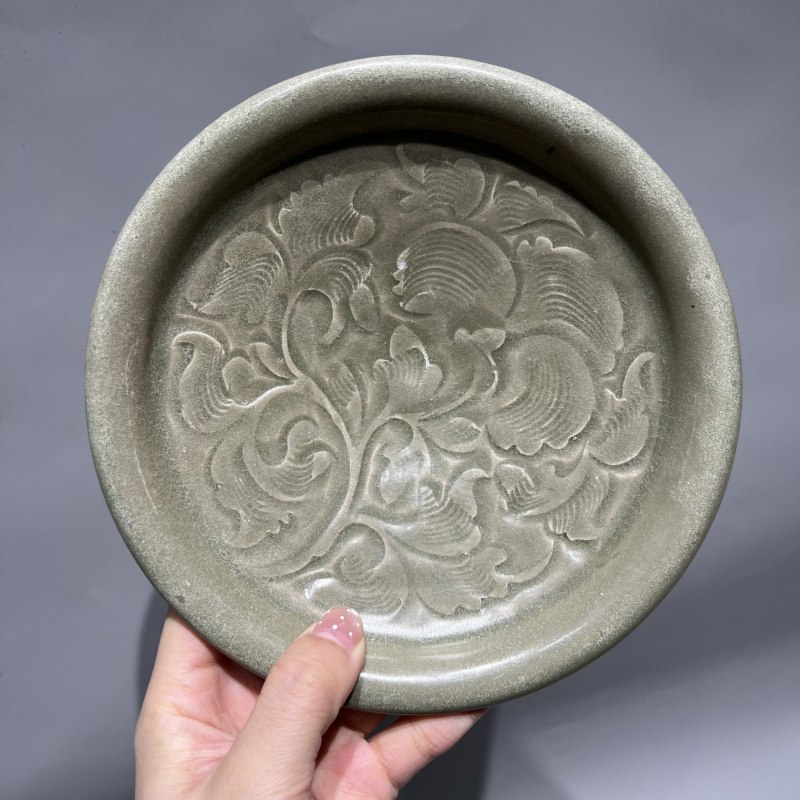明代 青釉刻花盘 - 图3