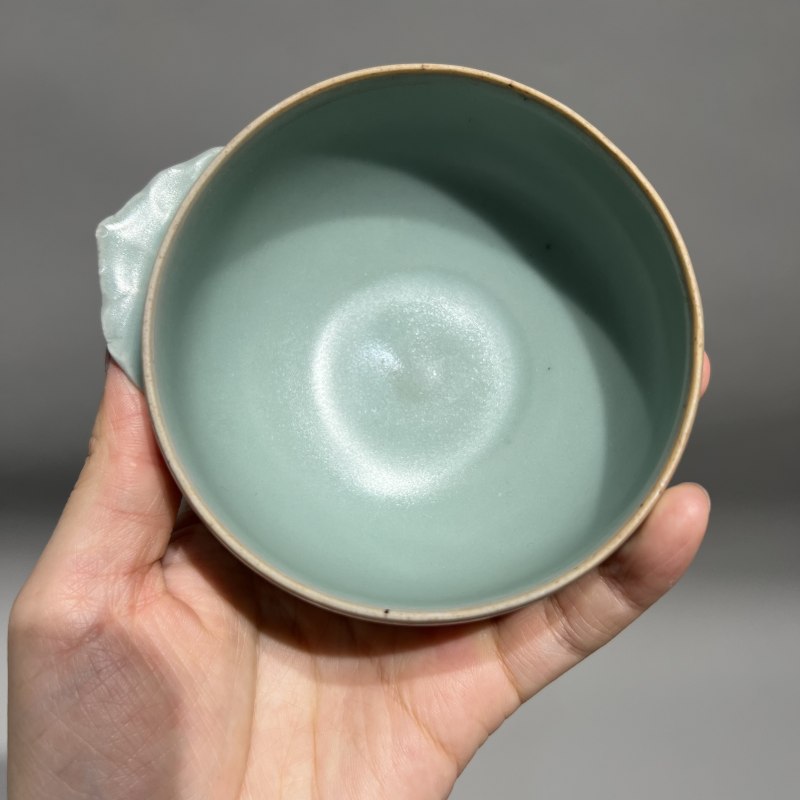 明代 龙泉窑粉青釉屈卮 - 图8