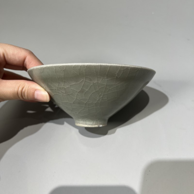 明代 龙泉窑青釉斗笠盏 - 图2