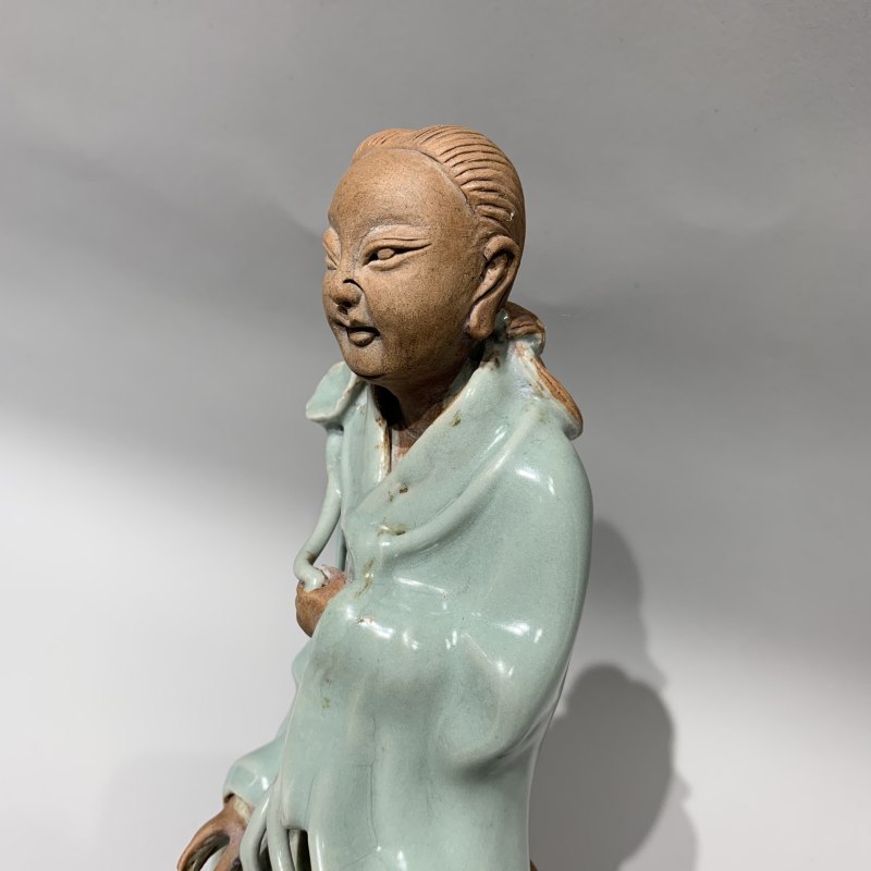 元代 龙泉窑粉青釉何仙姑造像 - 图7