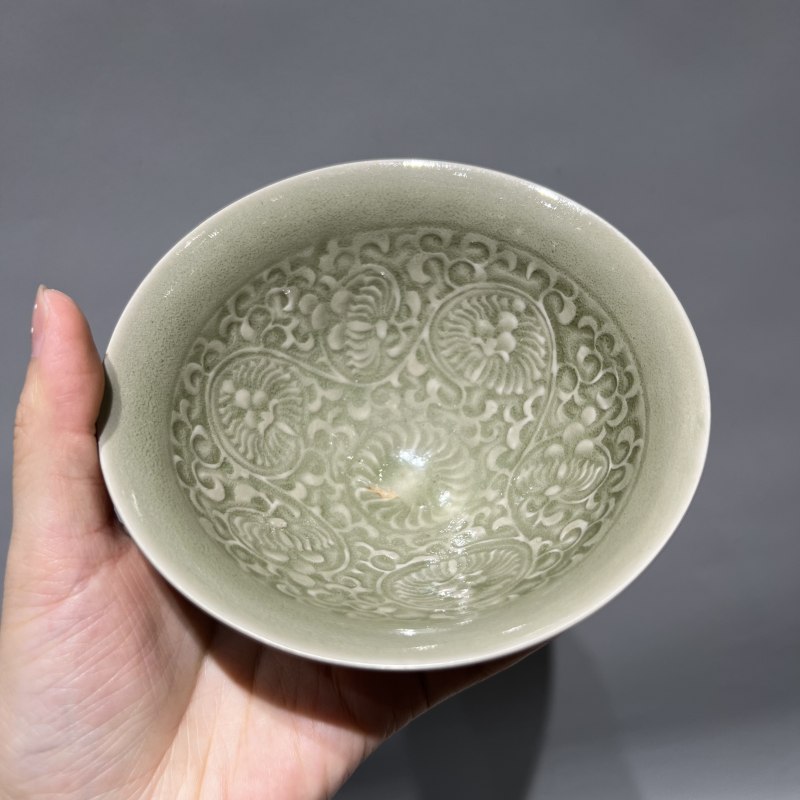 明代 青釉团菊纹斗笠盏 - 图6