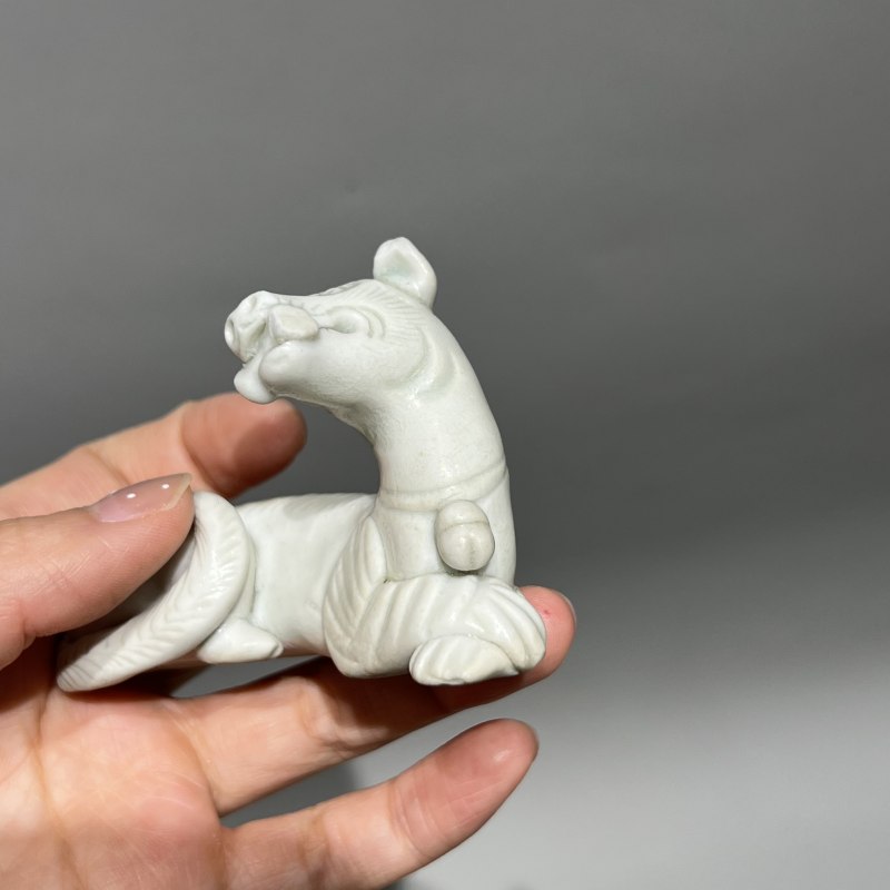 明代 青白釉旺财造像 - 图10