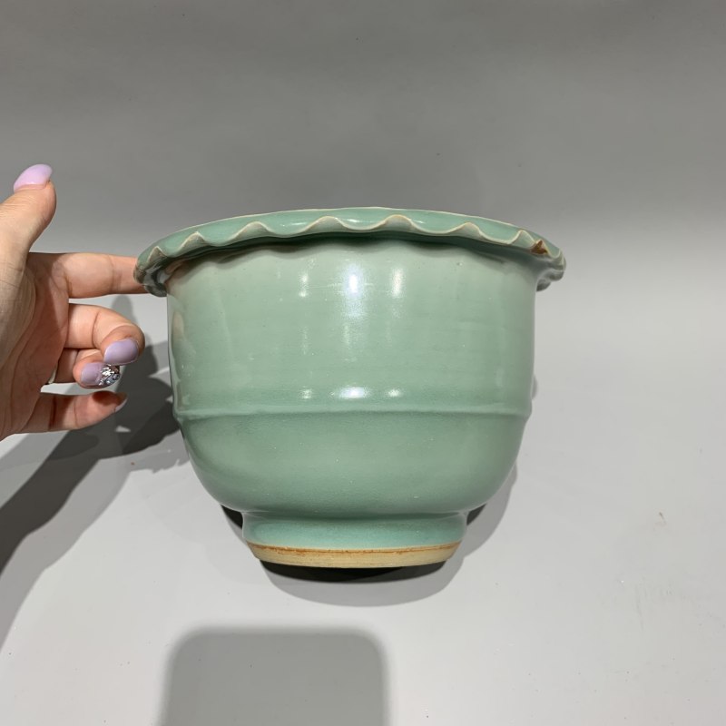 明代 龙泉窑梅子青釉花盆 - 图3