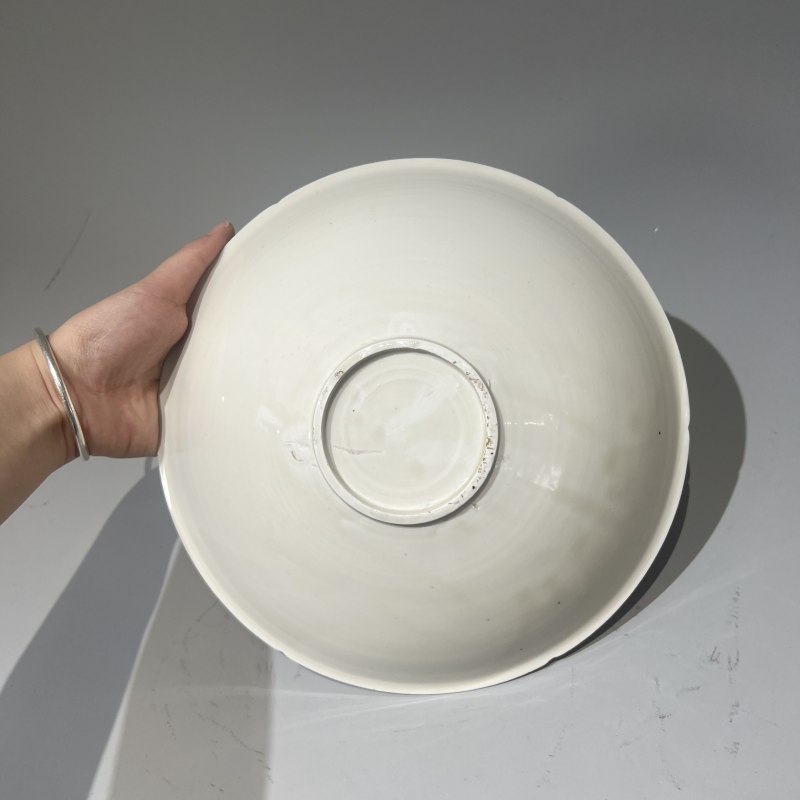明代 白釉刻划花葵口大碗 - 图10