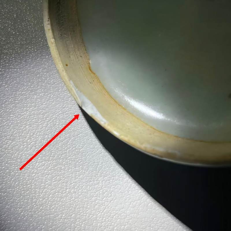 明代 龙泉窑粉青釉印花粉盒 - 图11