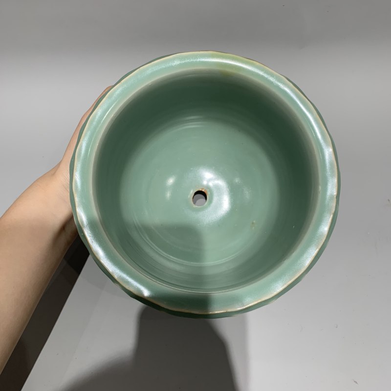 明代 龙泉窑梅子青釉花盆 - 图5
