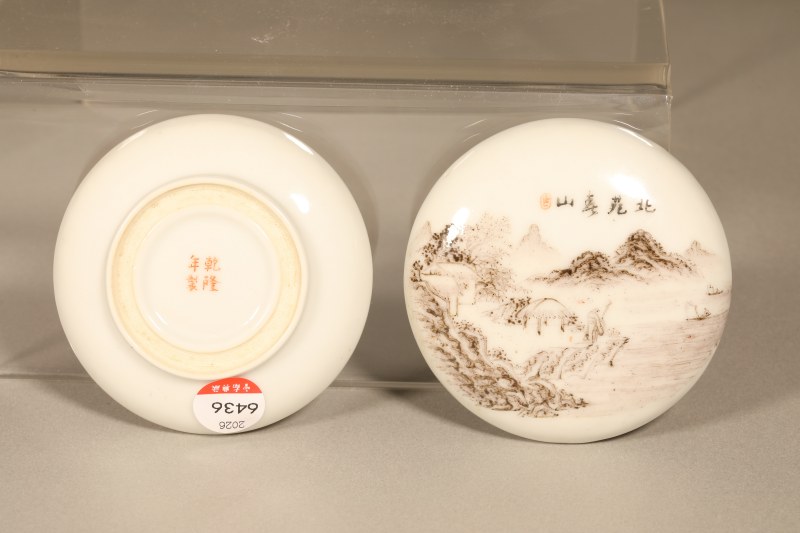 民国 墨彩山水印泥盒 - 图6