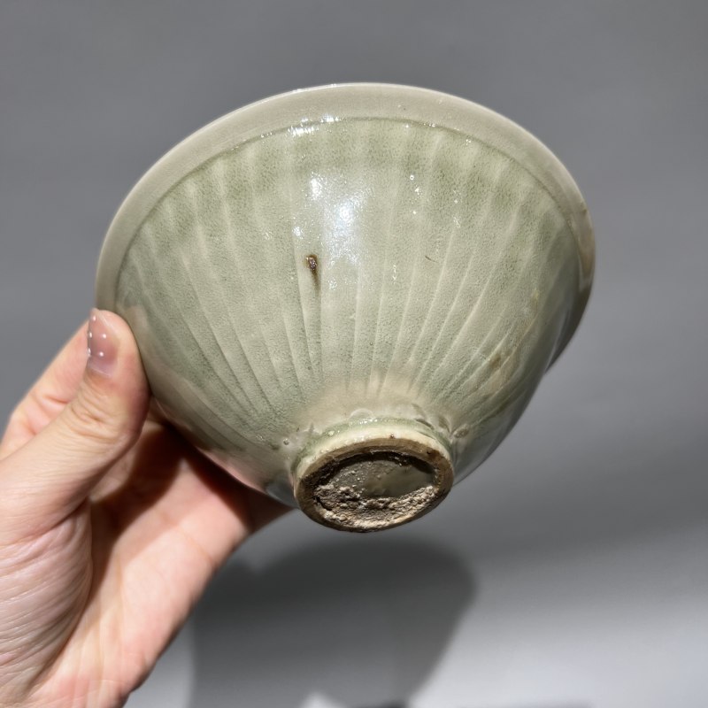 明代 青釉团菊纹斗笠盏 - 图10