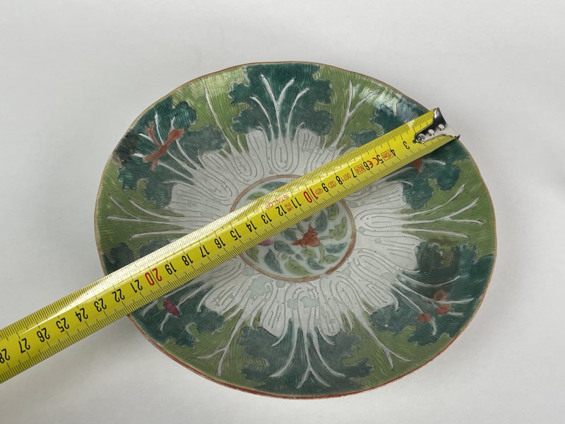 清 粉彩百财图盘 - 图6