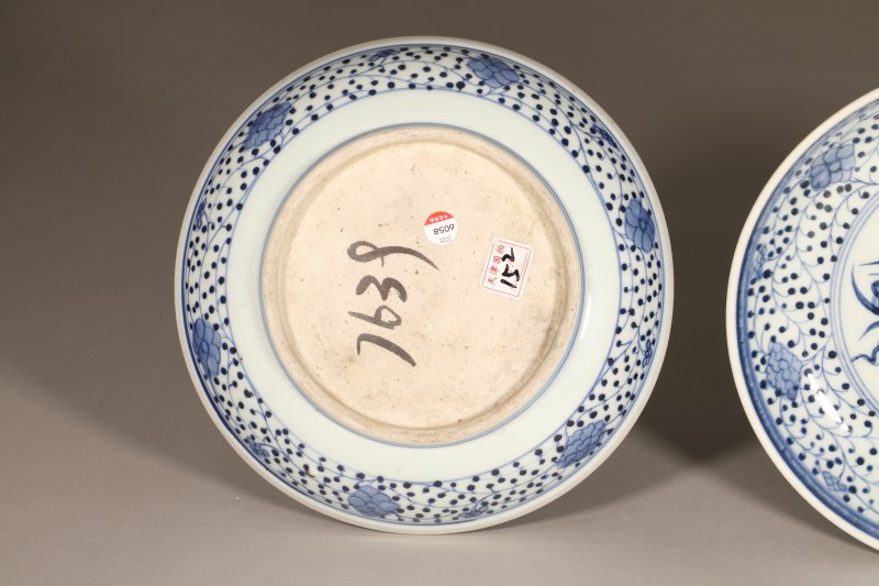 清雍正 青花一束莲盘 - 图7