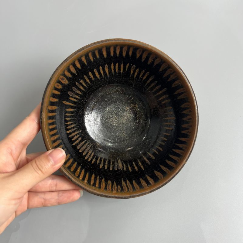 明代 黑釉柳条红斑碗 - 图6