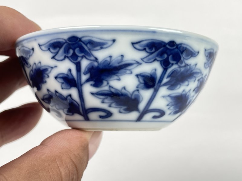 清光绪 青花缠枝莲纹小杯 - 图5