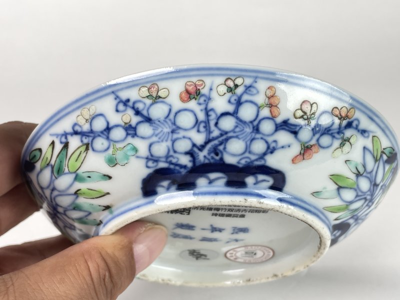 清 玲珑瓷斗彩花卉纹盘 - 图10