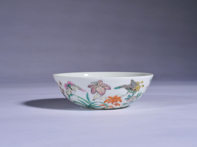 清嘉庆 粉彩花卉纹碗 - 图1